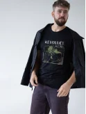 SVATÝ Pánske tričko AGEN čierne Revolúcia